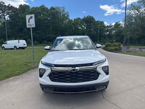 New 2026 Chevrolet TrailBlazer ACTIV w/ Convenience Package AWD/4WD image 2