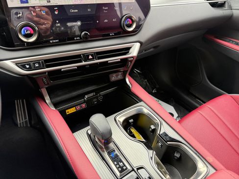 Used 2024 Lexus RX 500h F Sport w/ Convenience Package image 13