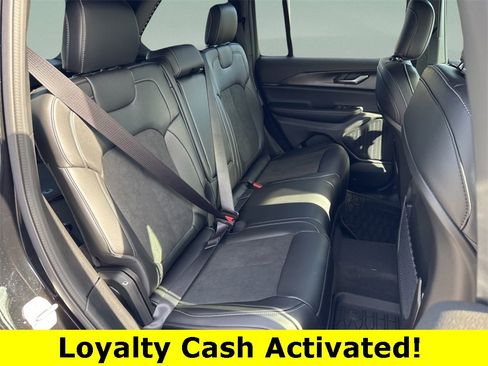 New 2025 Jeep Grand Cherokee Laredo image 34