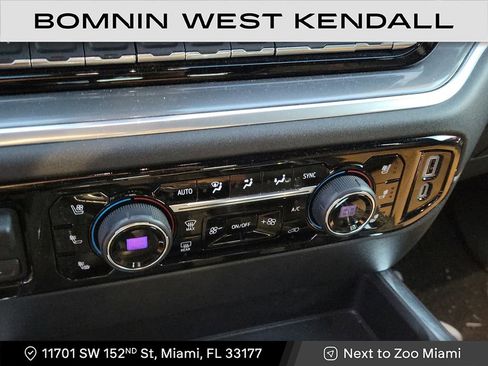 Used 2024 Chevrolet Silverado 1500 High Country image 21