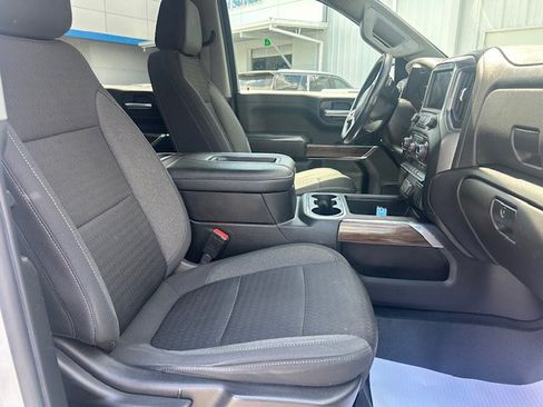 Used 2021 Chevrolet Silverado 1500 LT Trail Boss AWD/4WD image 11