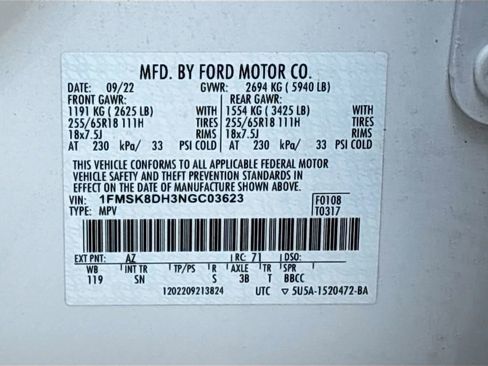 Used 2022 Ford Explorer XLT w/ Equipment Group 202A AWD/4WD image 35