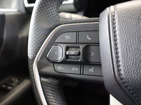 New 2025 Toyota Tacoma TRD Off-Road AWD/4WD image 17