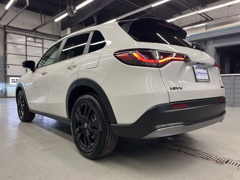 Used 2026 Honda HR-V Sport image 5