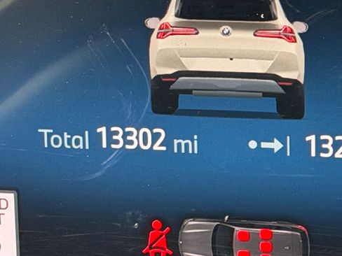 Certified 2025 BMW X3 xDrive30i w/ Premium Package image 21