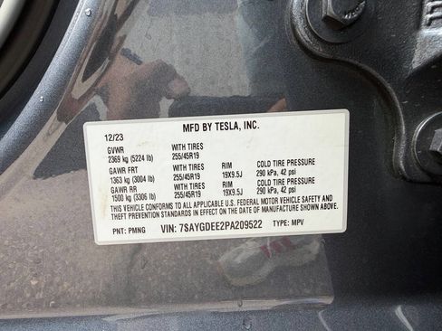 Used 2023 Tesla Model Y Long Range AWD/4WD image 23