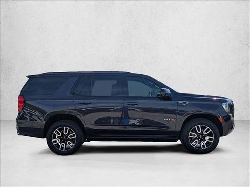 Used 2024 GMC Yukon AT4 w/ AT4 Premium Package AWD/4WD image 4