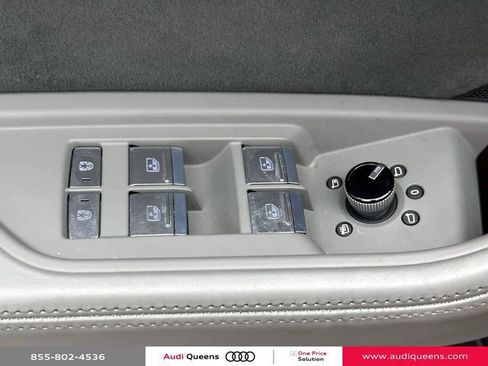 Certified 2022 Audi e-tron S Prestige w/ Prestige Package AWD/4WD image 19