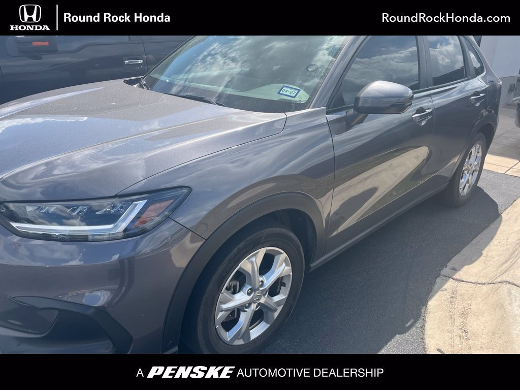 Used 2025 Honda HR-V LX image 1