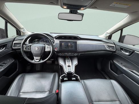 Used 2018 Honda Clarity Touring image 10