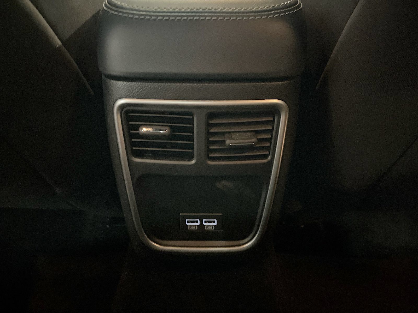 Used 2023 Dodge Charger SXT w/ Cold Weather Package RWD image 24