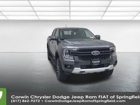 Used 2025 Ford Ranger Lariat w/ FX4 Off-Road Package image 4