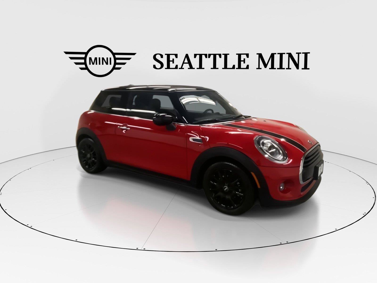 Used 2021 MINI Cooper 2-Door Hardtop w/ 6.5" Touchscreen Package FWD image 2