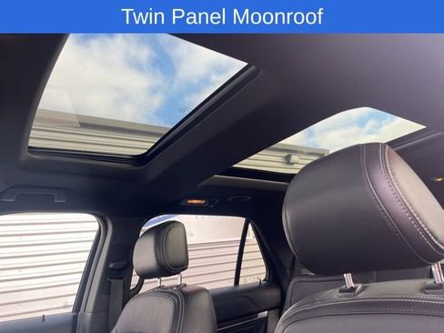 Used 2017 Ford Explorer Limited AWD/4WD image 9