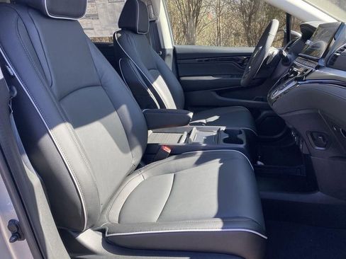 New 2026 Honda Odyssey Touring image 22