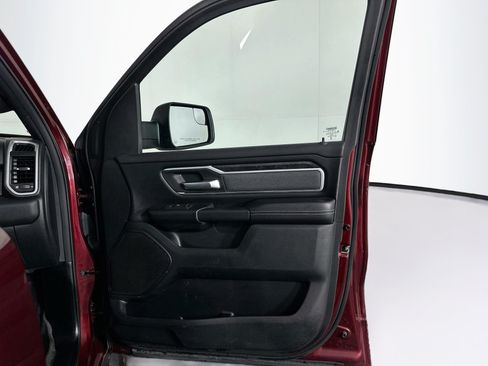 Used 2023 RAM 1500 Big Horn AWD/4WD image 32