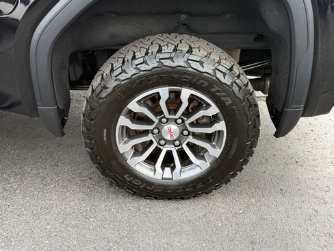 Used 2020 GMC Sierra 1500 AT4 w/ AT4 Premium Package AWD/4WD image 10