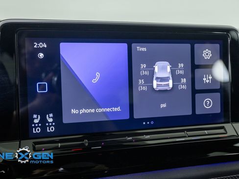 Used 2024 Volkswagen Atlas Cross Sport SEL Premium R-Line AWD/4WD image 18