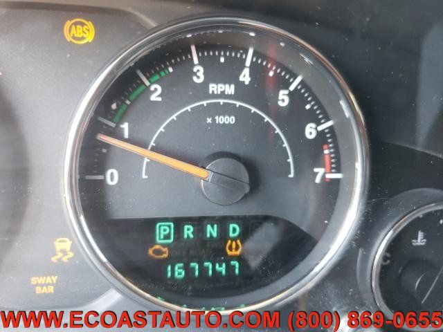 Used 2014 Jeep Wrangler Unlimited Rubicon w/ Connectivity Group AWD/4WD image 7