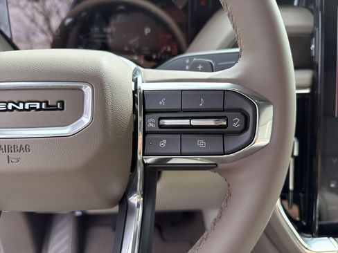 New 2026 GMC Yukon XL Denali image 36