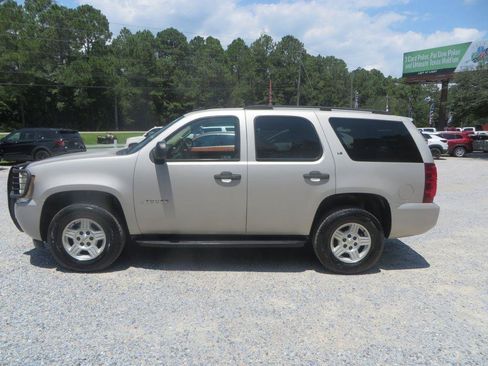 Used 2007 Chevrolet Tahoe LS RWD image 1