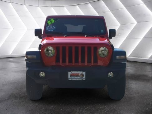 Used 2023 Jeep Wrangler Unlimited Sport AWD/4WD image 8