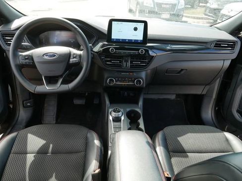 Used 2025 Ford Escape ST-Line AWD/4WD image 22