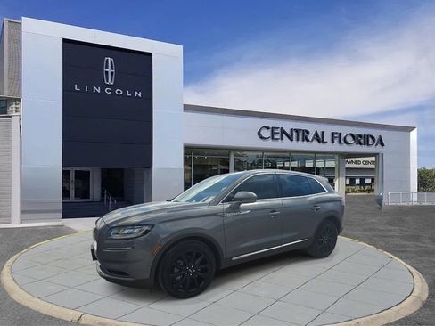 Certified 2021 Lincoln Nautilus Reserve AWD/4WD image 8