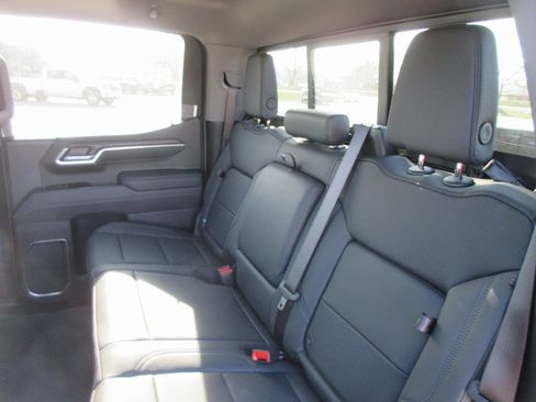 New 2026 GMC Sierra 1500 SLT w/ SLT Premium Plus Package image 15