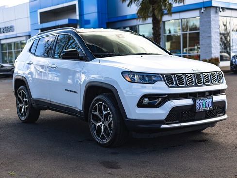 Used 2026 Jeep Compass Limited AWD/4WD image 8