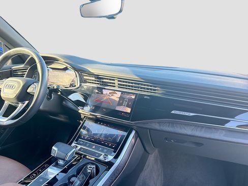 Used 2021 Audi Q8 Premium Plus image 33