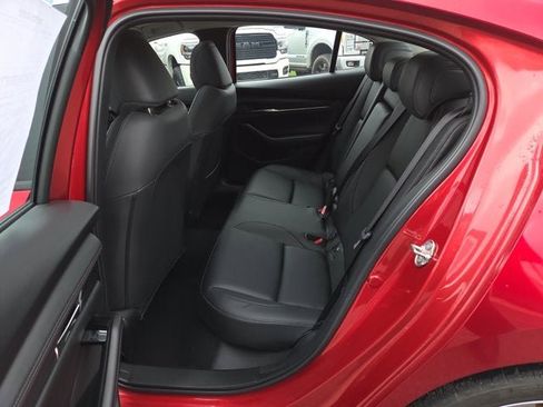 Used 2021 MAZDA MAZDA3 s image 12