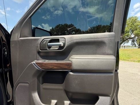 Used 2021 GMC Sierra 1500 SLT AWD/4WD image 14