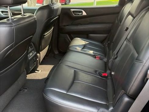 Used 2015 Nissan Pathfinder SL w/ SL Premium Package AWD/4WD image 17