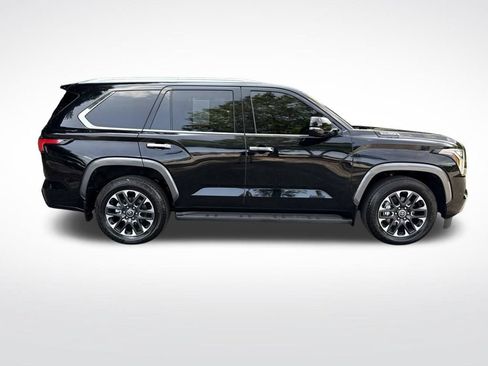 Used 2024 Toyota Sequoia Limited w/ Tow Technology Package AWD/4WD image 4
