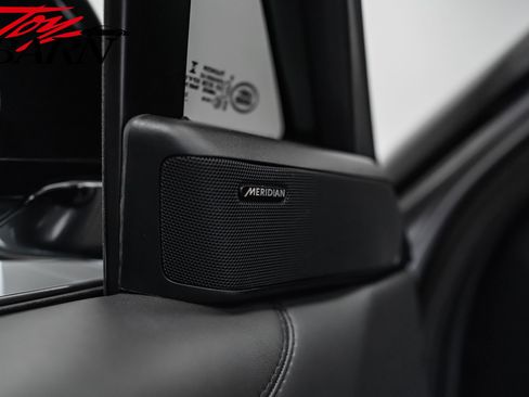 Used 2023 Land Rover Range Rover SE image 23