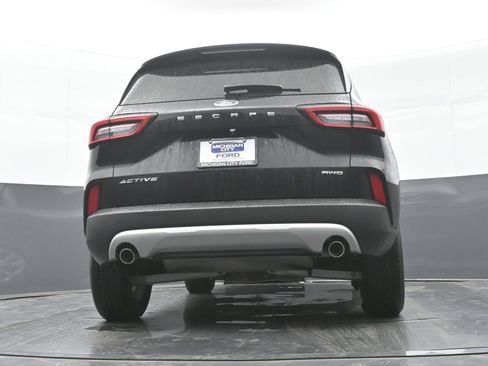 Certified 2024 Ford Escape Active AWD/4WD image 38