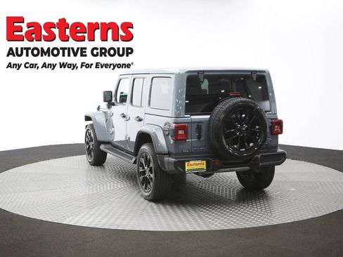 Used 2025 Jeep Wrangler Unlimited Sahara image 65