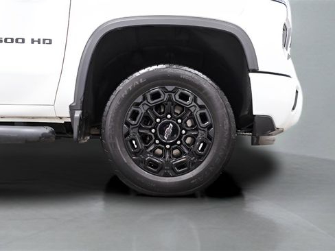 Used 2024 Chevrolet Silverado 2500 LT w/ Z71 Sport Edition image 7