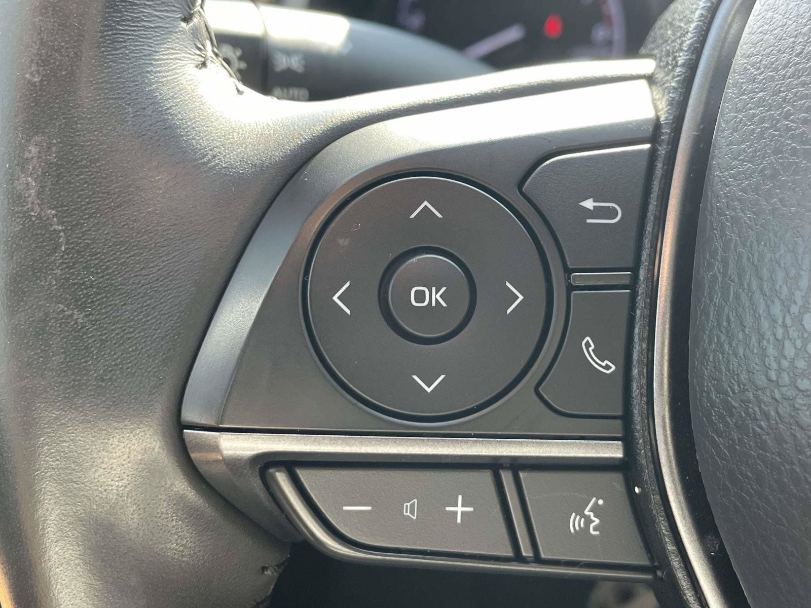 Used 2023 Toyota Camry SE FWD image 19