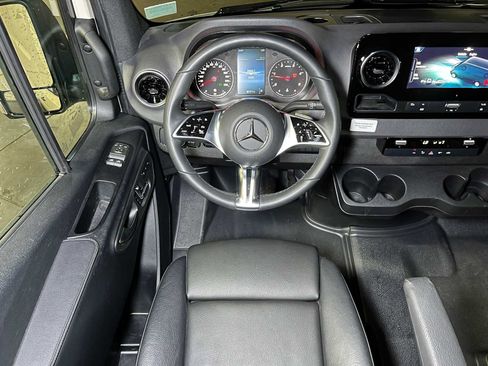 Used 2026 Mercedes-Benz Sprinter 2500 image 44