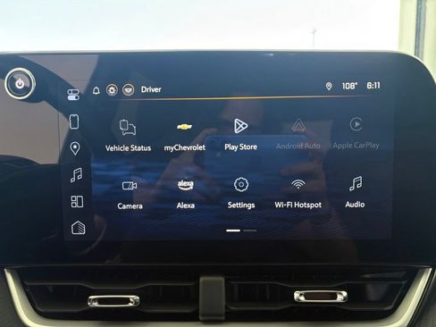 Used 2025 Chevrolet Equinox LT AWD/4WD image 9