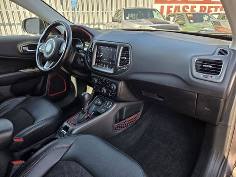 Certified 2019 Jeep Compass Trailhawk w/ Cold Weather Group image 31