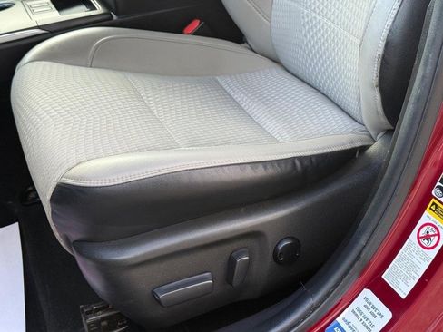 Used 2015 Toyota Camry SE image 28