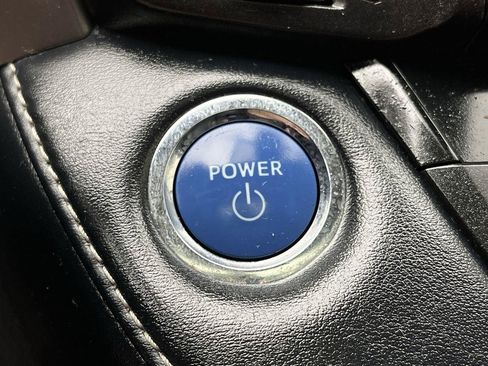 Used 2018 Toyota RAV4 Limited w/ Advanced Technology Package AWD/4WD image 21