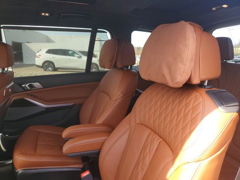 New 2026 BMW X7 xDrive40i w/ Executive Package image 24