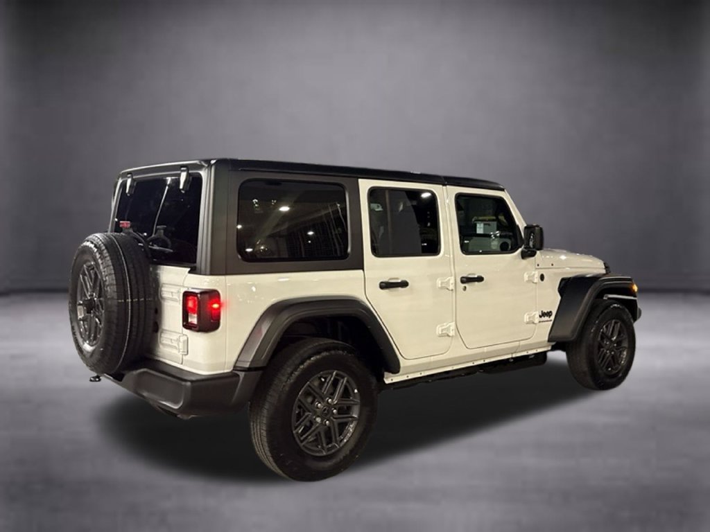 Used 2026 Jeep Wrangler Unlimited Sport AWD/4WD image 4