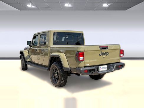 New 2026 Jeep Gladiator Sport AWD/4WD image 3