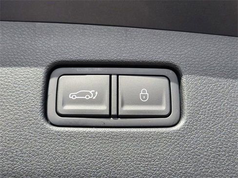 Used 2025 Genesis Electrified GV70 Advanced w/ Prestige Package image 33