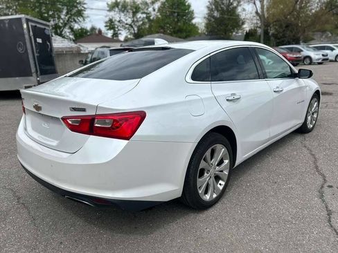 Used 2018 Chevrolet Malibu Premier FWD image 5